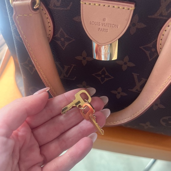 Monogram Rivoli PM - Picture 5 of 8